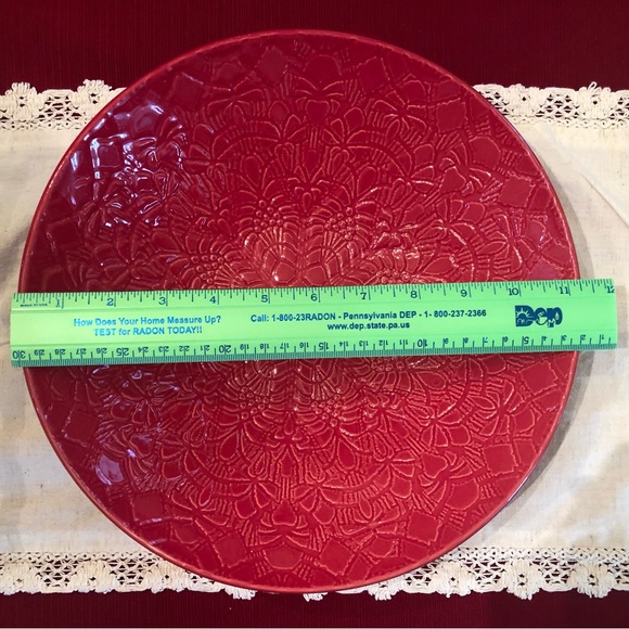 Large Red Beaver Farm Pottery Vegetable Dish - Picture 2 of 4